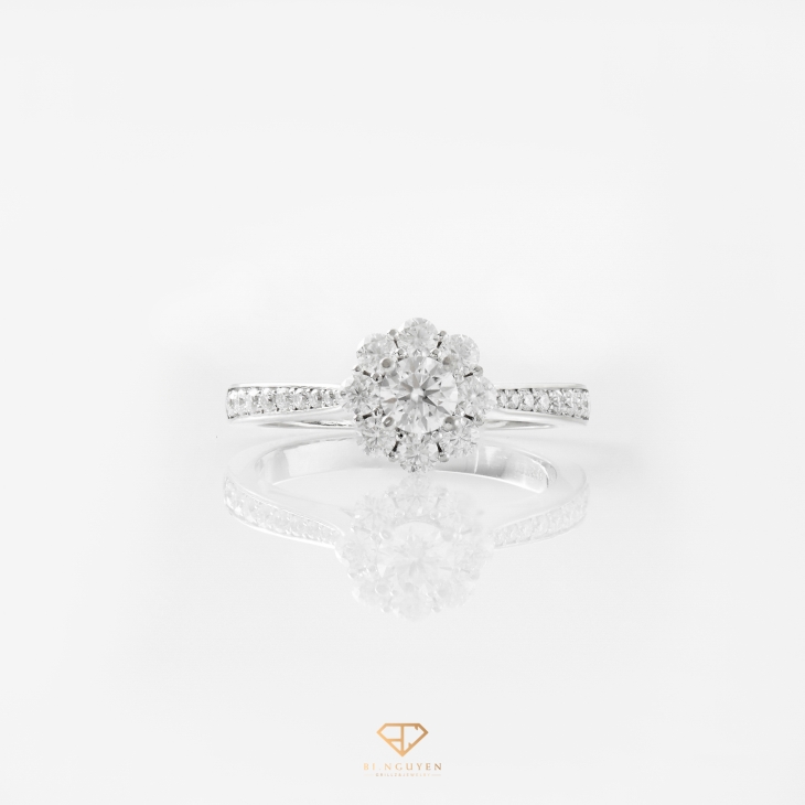 Lucky Flower Ring