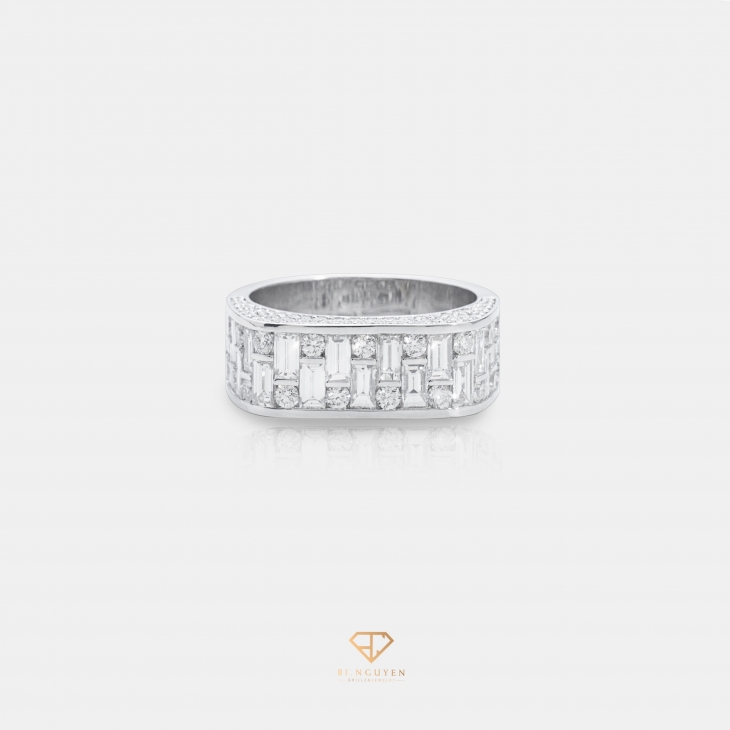 Signet Baguette Round Mixed Diamond Ring