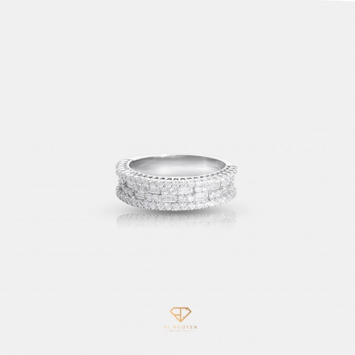 Round Baguetty Mixed Half Band Ring