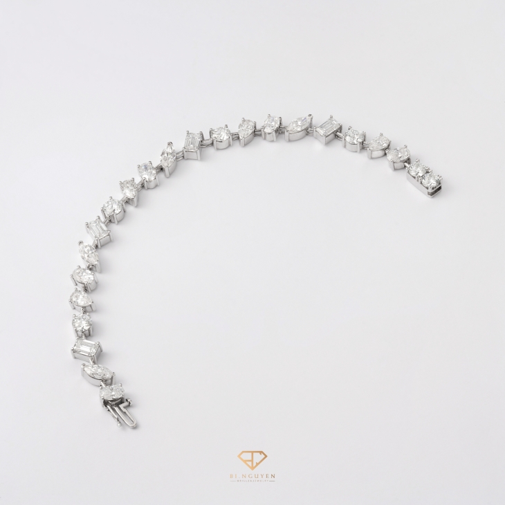 Multi Diamond Shapes Bracelet