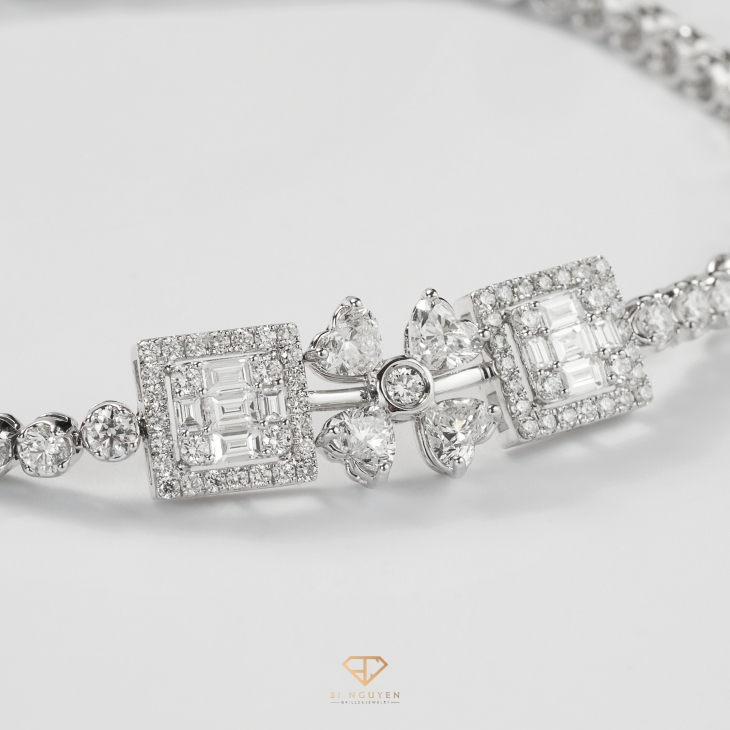 Clover Baguette Tennis Bracelet