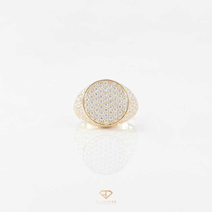 Round Diamond Signet Ring