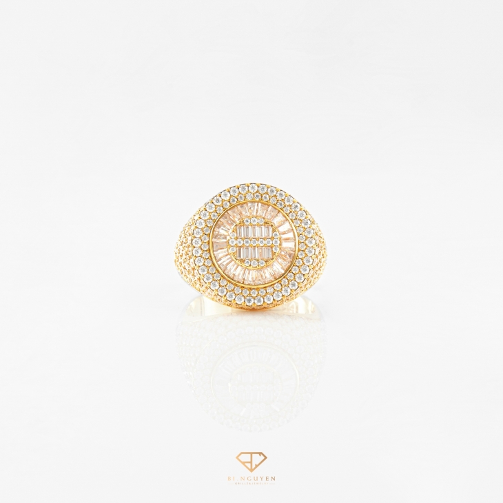 Round & Baguette Diamond Ring